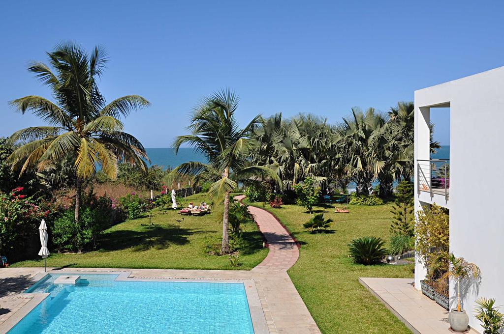Leo'S Beach Hotel - Adults Only Brufut Exterior foto