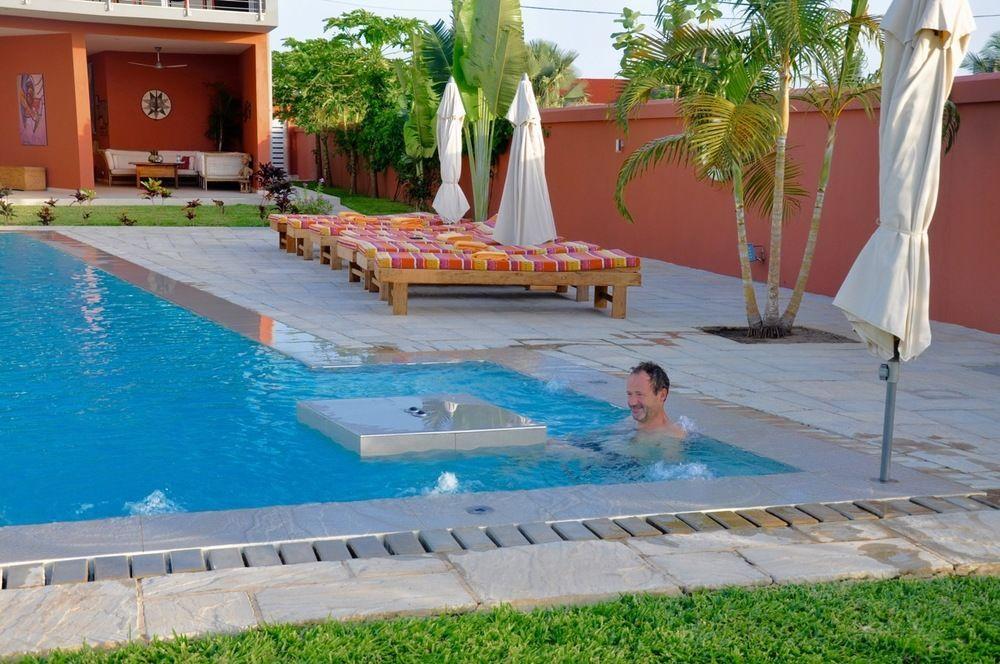 Leo'S Beach Hotel - Adults Only Brufut Exterior foto