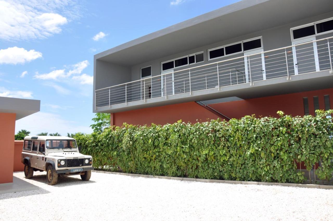 Leo'S Beach Hotel - Adults Only Brufut Exterior foto